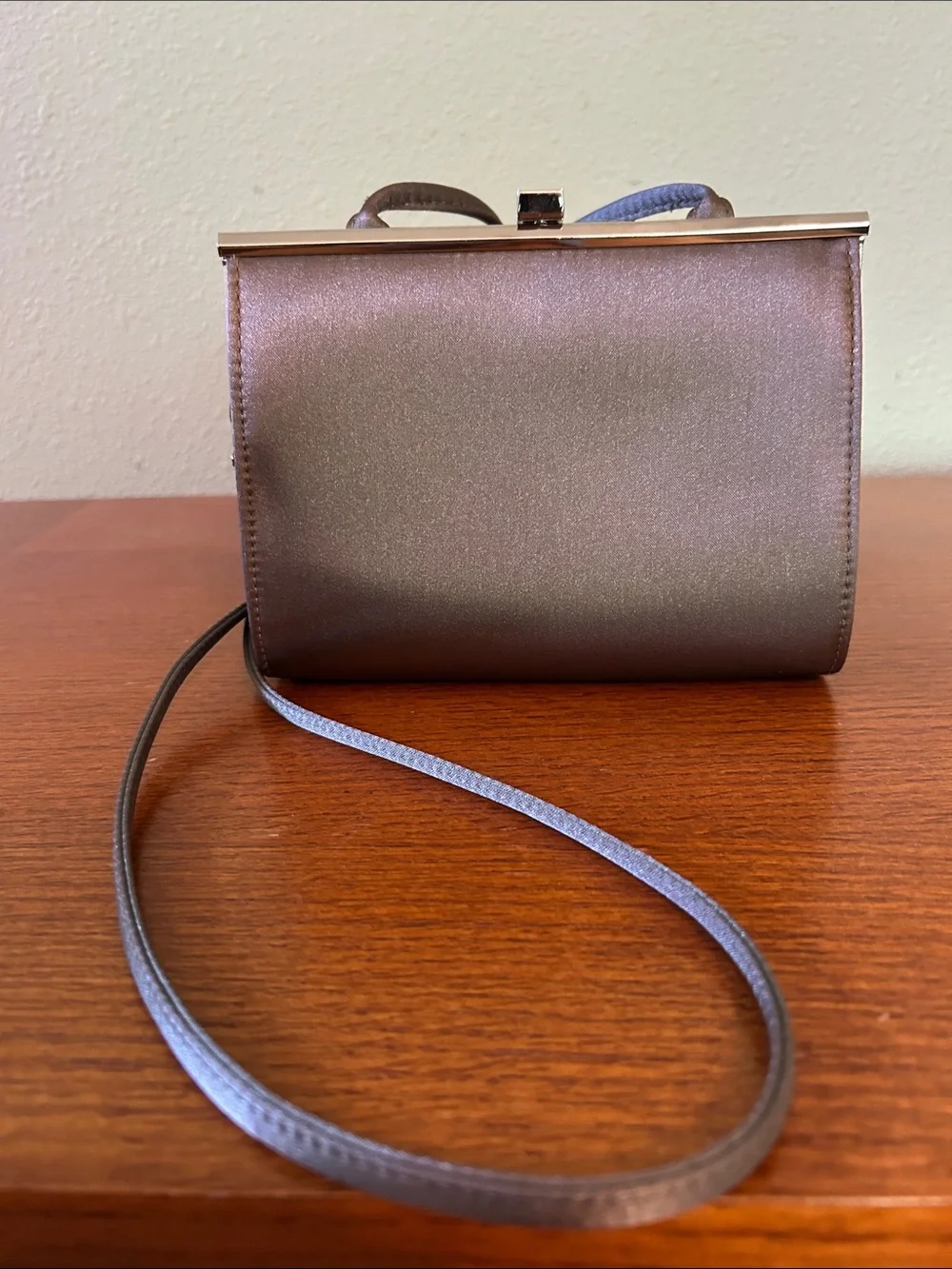 Liz Clairborne Vintage Satin Evening Crossbody Bag in‎ Taupe Exchangeable Strap